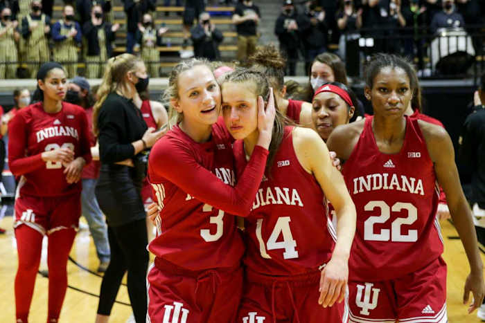 Grace Waggoner hugs Ali Patberg.